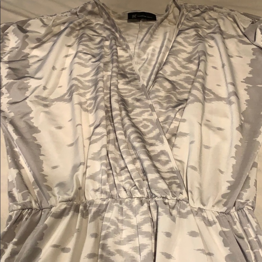 INC top WITH POCKETS